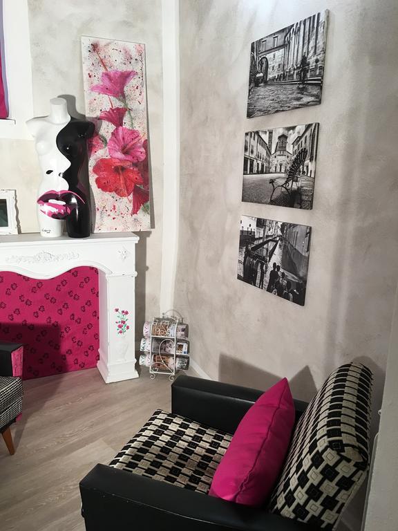24H Suite Lucca Esterno foto