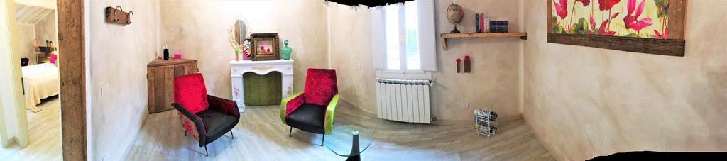 24H Suite Lucca Esterno foto