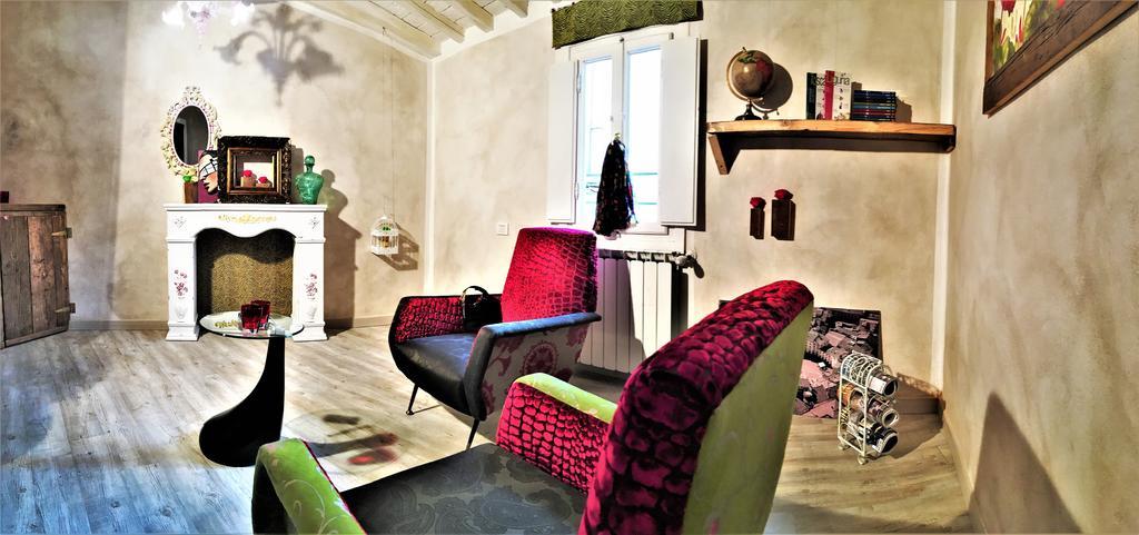 24H Suite Lucca Esterno foto
