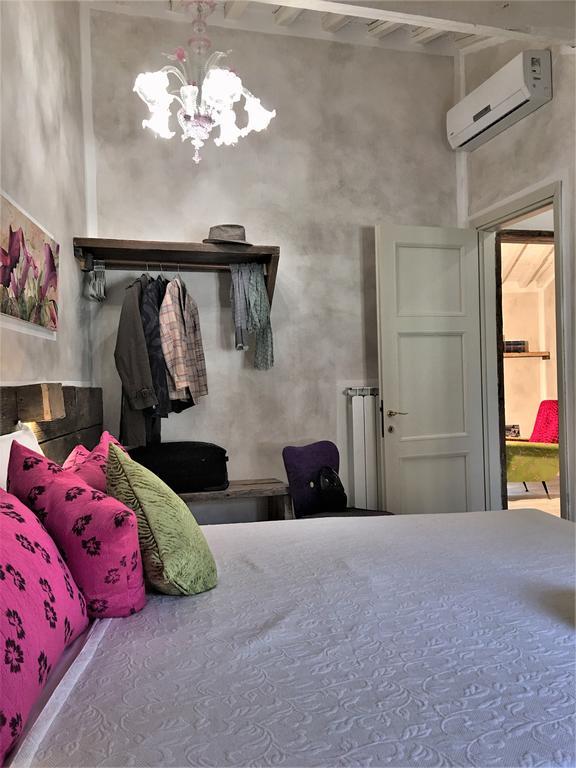24H Suite Lucca Esterno foto